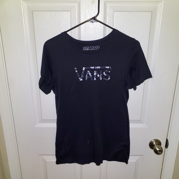 Vans Tops - 🎉3 for $25🎉 VANS Floral TShirt